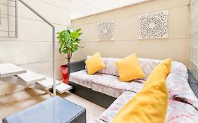 Maba/Private Backyard/Walk To Downtown/Large Smart Tv
