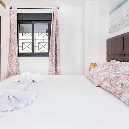 Maba/Private Backyard/Walk To Downtown/Large Smart Tv Apartamento Málaga Exterior foto